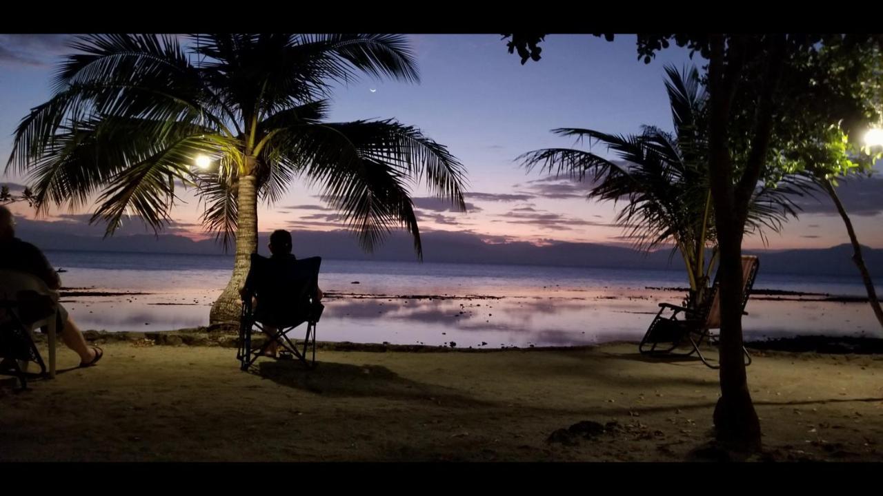 Moalboal T Breeze Coastal Resort Buitenkant foto