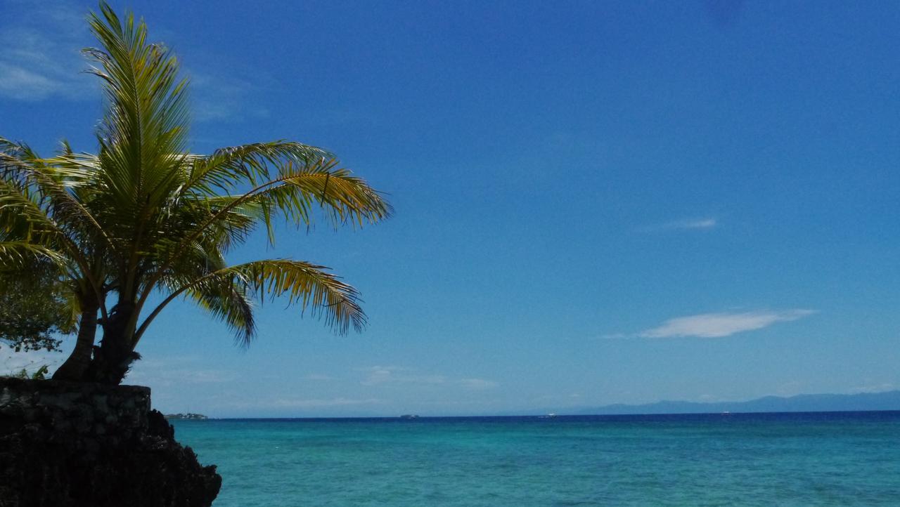 Moalboal T Breeze Coastal Resort Buitenkant foto